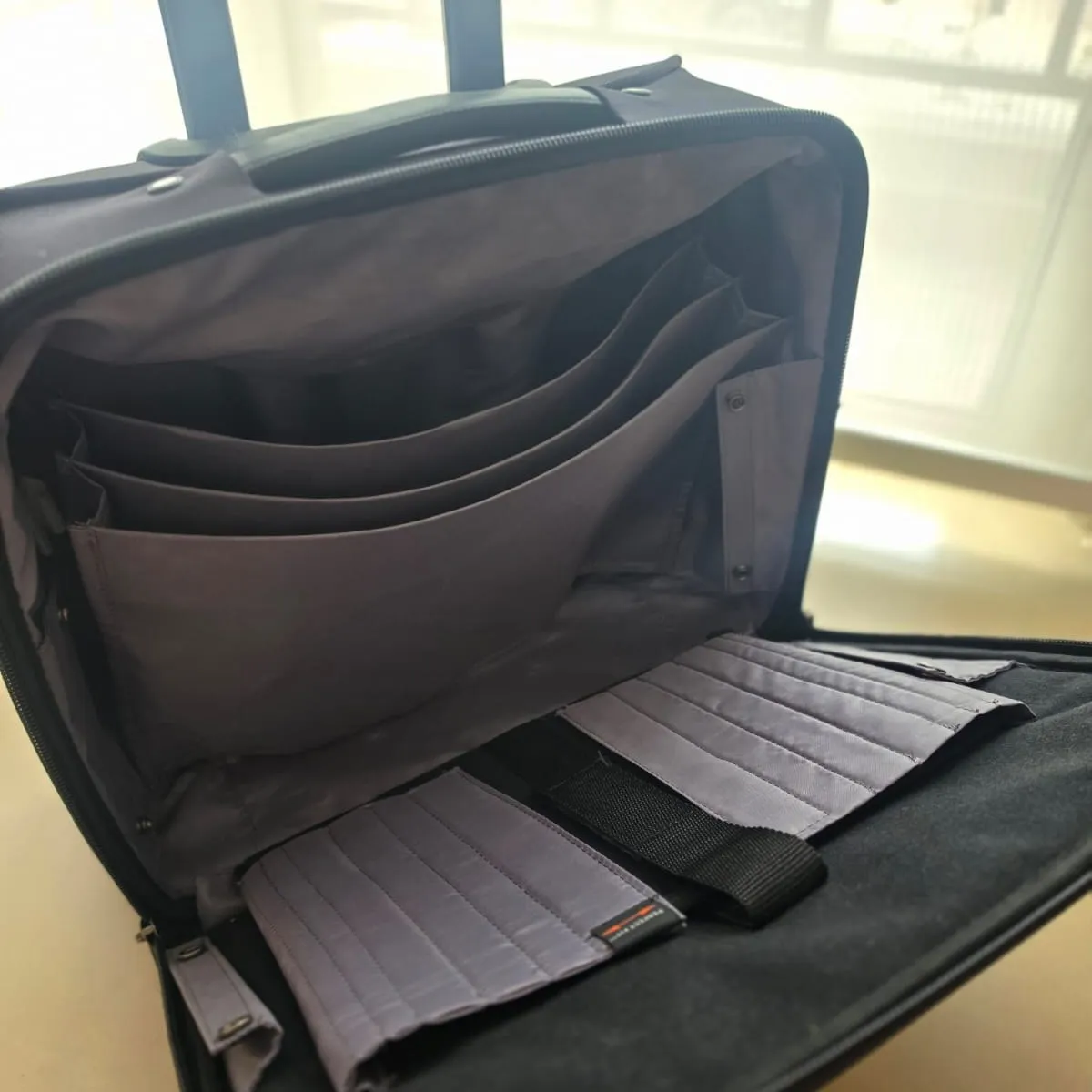 Samsonite Rolling Laptop Bag for Travel & Work 2